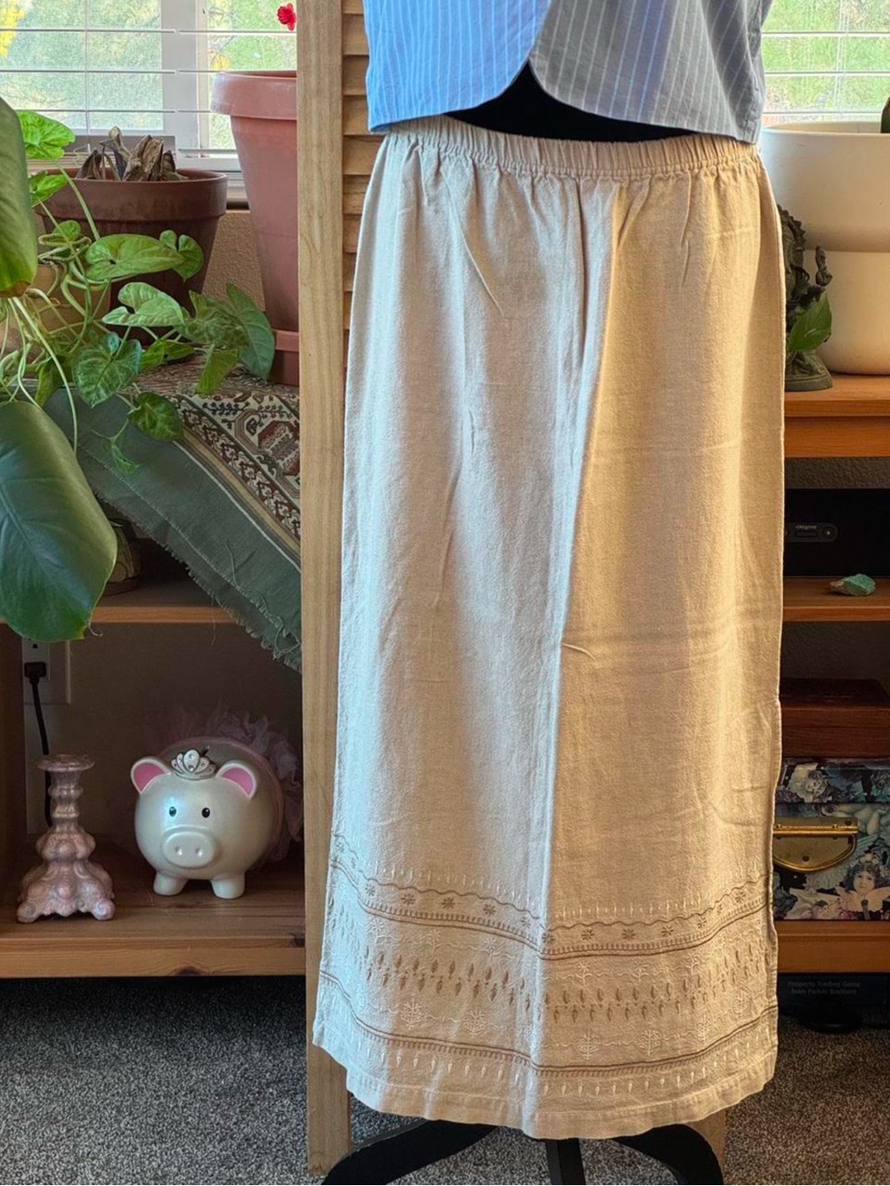 American Vintage Cream Maxi Skirt with Embroidered Hem